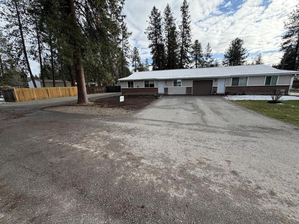 908 E Violet Ave in Coeur d'Alene, ID - Building Photo