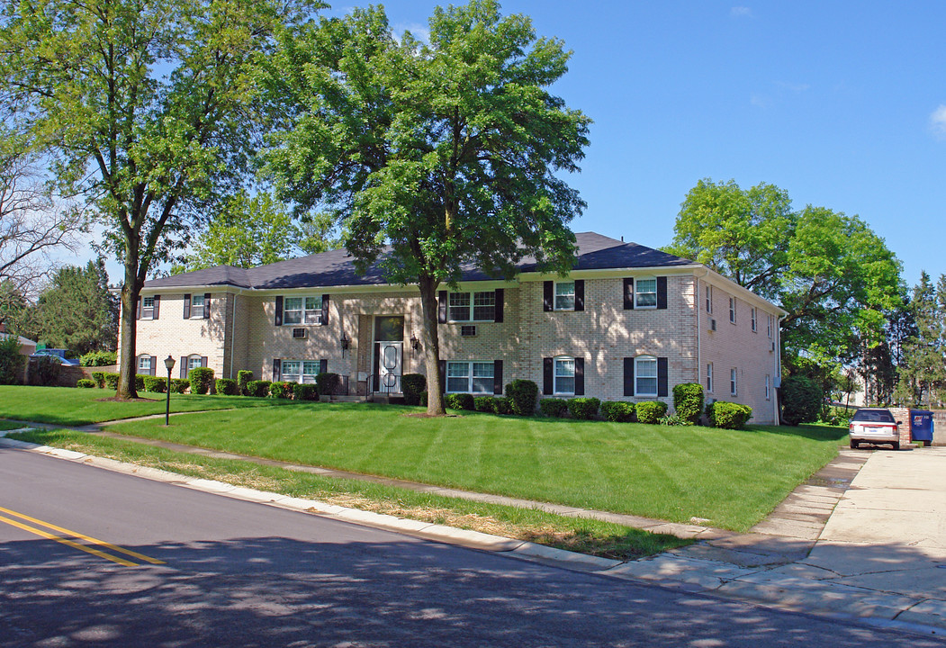 30 Poinciana Dr in Dayton, OH - Foto de edificio