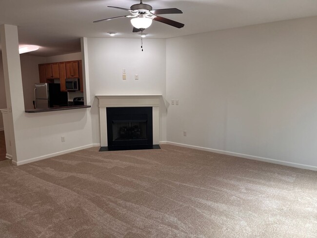 6187 Neuse Wood Dr in Raleigh, NC - Building Photo - Building Photo