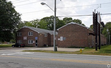 2707-2709 Azalea Garden Rd in Norfolk, VA - Foto de edificio - Building Photo