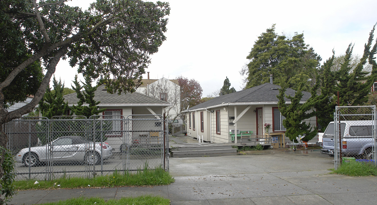 1922-1924 7th St in Berkeley, CA - Building Photo