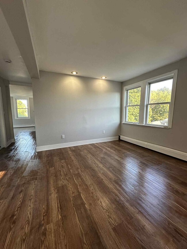 26 Curtis Rd, Unit 2