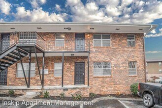 609 E Inskip Dr in Knoxville, TN - Building Photo - Building Photo