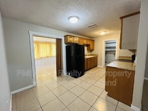 829 W Carole St in Lakeland, FL - Building Photo - Building Photo