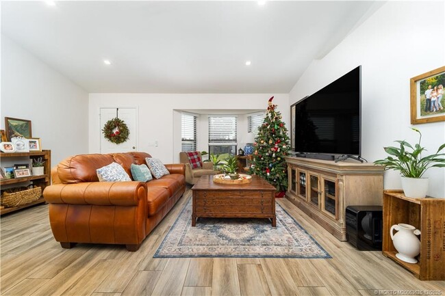 2141 SW Janette Ave in Port St. Lucie, FL - Building Photo - Building Photo