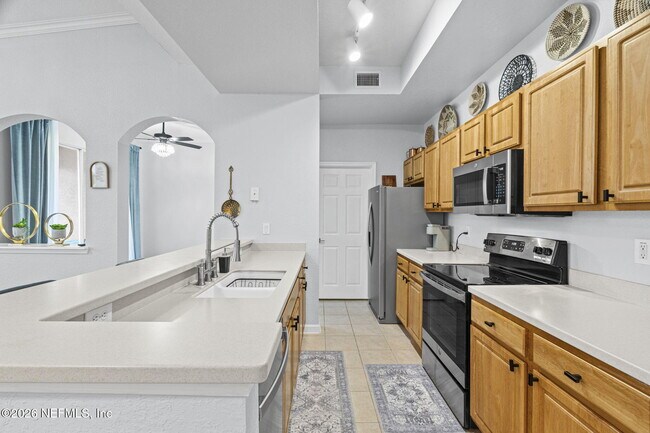 property at 10075 GATE N Pky