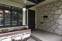 211 Veda Mae Dr in San Antonio, TX - Foto de edificio - Building Photo