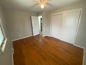 7205 Airline Ave in Urbandale, IA - Building Photo - Building Photo