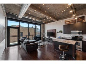 618 N Washington Ave in Minneapolis, MN - Building Photo