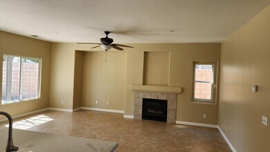 703 Ventana Ridge in Palm Springs, CA - Building Photo - Building Photo