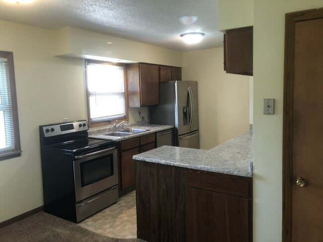 2614 19th Ave N in Fort Dodge, IA - Foto de edificio - Building Photo