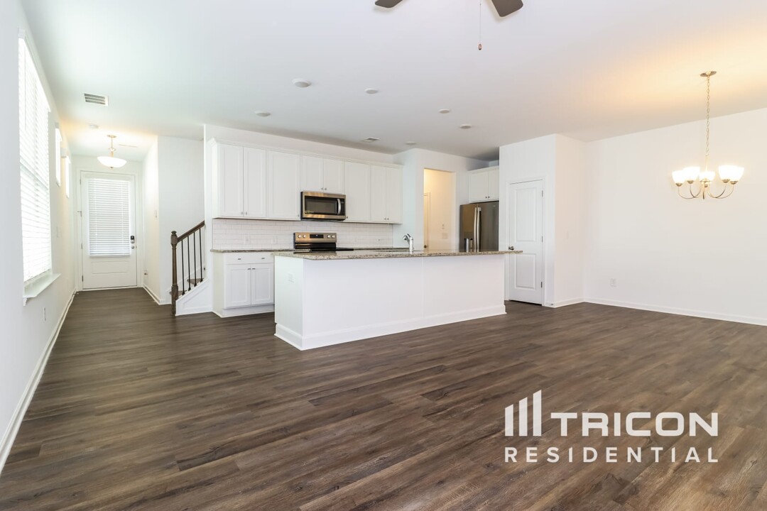2180 Rosemary Park Ln in Lawrenceville, GA - Building Photo