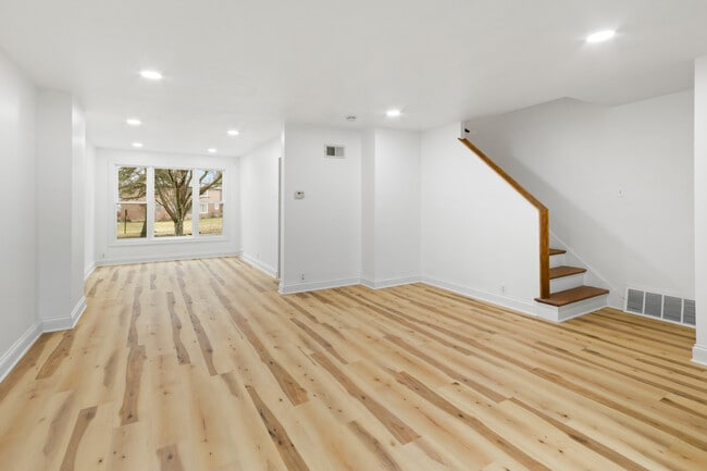 28 Dunlap Rd in Park Forest, IL - Building Photo - Building Photo