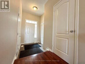 298 Badgeley Ave in Ottawa, ON - Building Photo - Building Photo