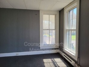 917 Lake St in Elmira, NY - Building Photo - Building Photo
