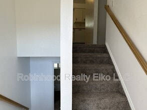 397 Parkchester Dr in Spring Creek, NV - Building Photo - Building Photo