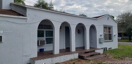 9301 NW 4th Ave-Unit -2 in Miami, FL - Building Photo - Building Photo