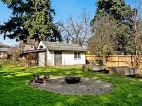 9655 SE 40th Ave in Milwaukie, OR - Building Photo - Building Photo