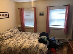 33 Jay St, Unit 1 in Somerville, MA - Building Photo - Building Photo