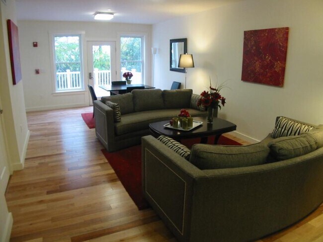 property at 87 New St
