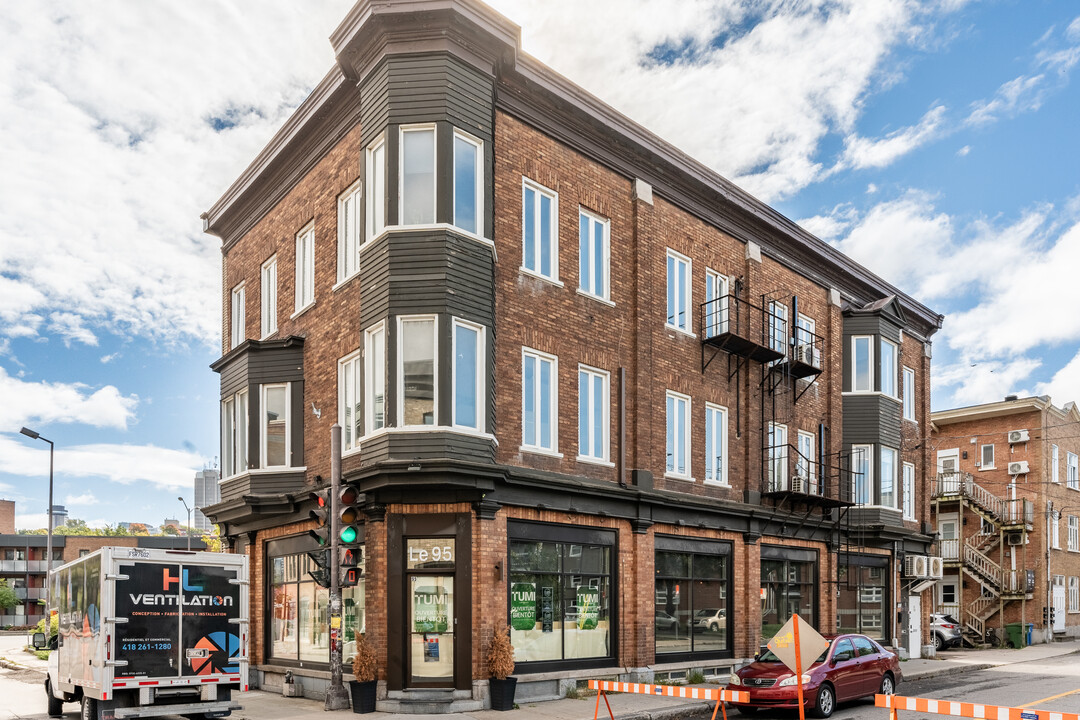 89 Saint-Vallier Rue O in Québec, QC - Building Photo