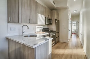 301 Madison St in Hoboken, NJ - Building Photo