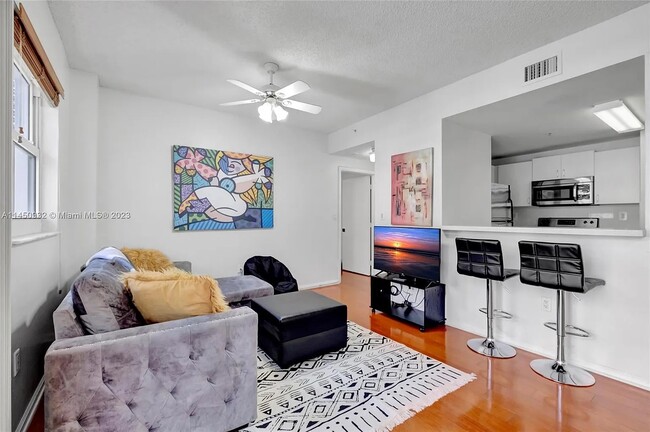 185 SE 14th Ter, Unit 1109 in Miami, FL - Building Photo - Building Photo