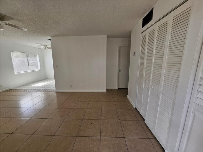 2220 NW 59th Wy in Lauderhill, FL - Building Photo - Building Photo