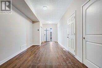 1004 Elixir Pl in Ottawa, ON - Building Photo - Building Photo