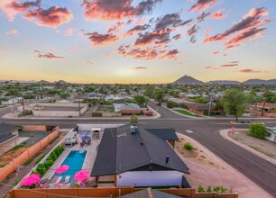8201 E Mitchell Dr in Scottsdale, AZ - Building Photo - Building Photo