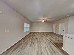 The Grove Residences in Charlotte, NC - Building Photo - Building Photo