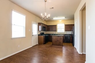 3350 Allington Ct in Houston, TX - Building Photo - Building Photo