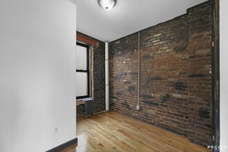 520 E 14th St, Unit 13 in New York, NY - Building Photo - Building Photo