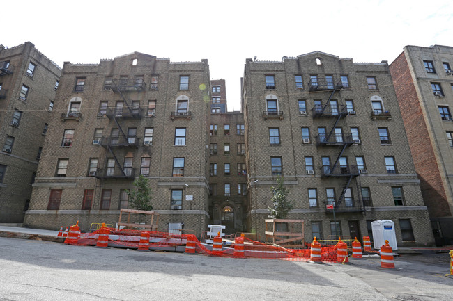 96 Wadsworth Ter in New York, NY - Building Photo - Building Photo