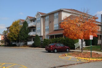 Forest View in Avenel, NJ - Building Photo - Building Photo