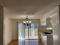 3226 Fairesta St, Unit 4 in Glendale, CA - Foto de edificio - Building Photo