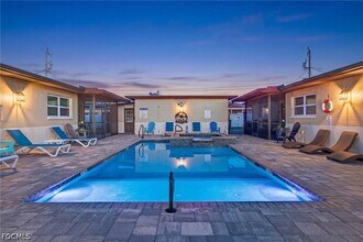 4831 Tudor Dr in Cape Coral, FL - Building Photo - Building Photo