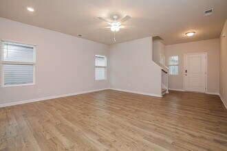 409 Hallingsfield Wy in Zebulon, NC - Building Photo - Building Photo