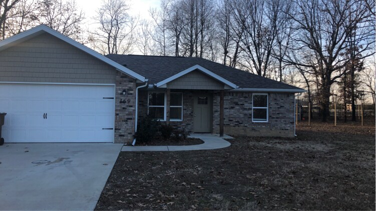 169 Western Heights Cir in Centerton, AR - Building Photo