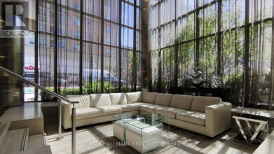 320 Richmond St E in Toronto, ON - Building Photo - Building Photo