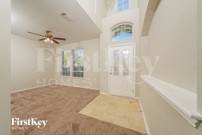 500 Crystal Falls Dr in McKinney, TX - Foto de edificio - Building Photo