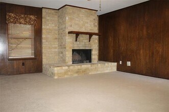 1204 Oakhill Dr in Plano, TX - Building Photo - Building Photo