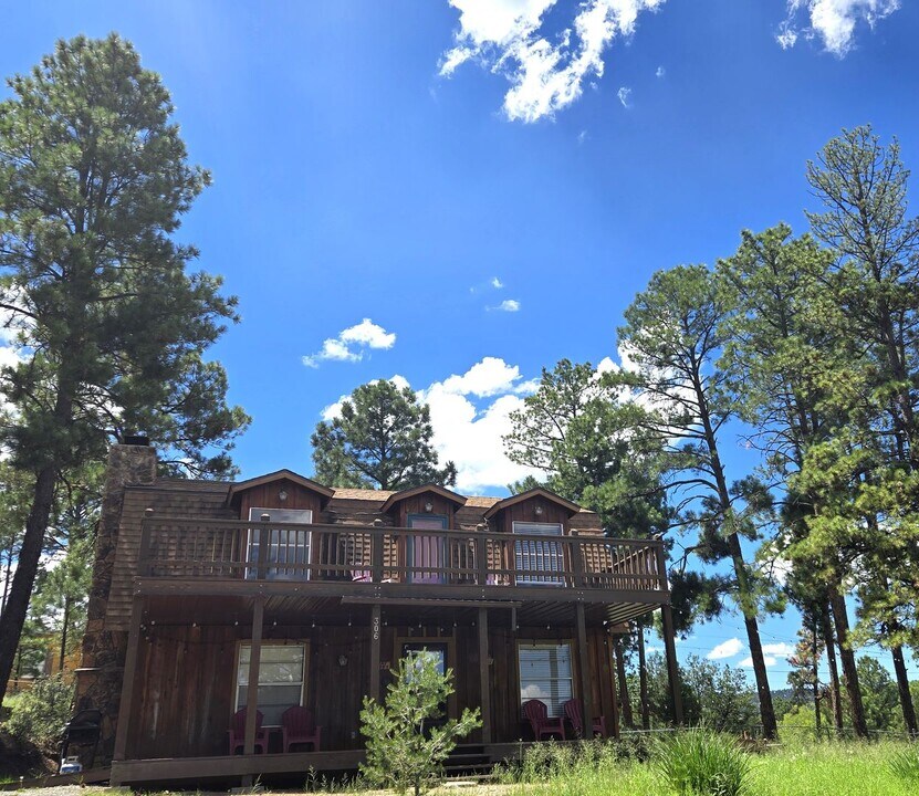306 Arapahoe Trail in Ruidoso, NM - Building Photo