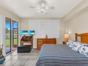 338 Newport Dr, Unit 1802 in Naples, FL - Building Photo - Building Photo