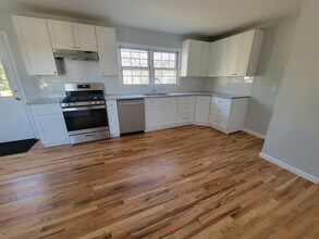 181 Longview Ave in Fairfield, CT - Building Photo - Building Photo