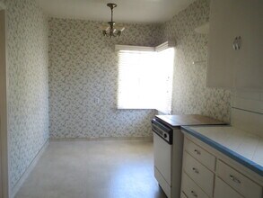 1203 W Brown Ave in Fresno, CA - Building Photo - Building Photo