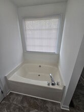 312 Shade Tree Dr in Colonial Heights, VA - Building Photo - Building Photo