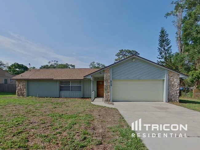 property at 312 E Citrus St