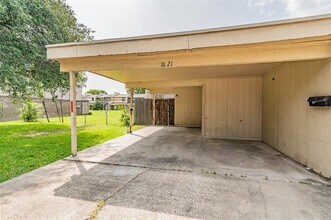 1821 Ridgeview St in Mesquite, TX - Building Photo - Building Photo