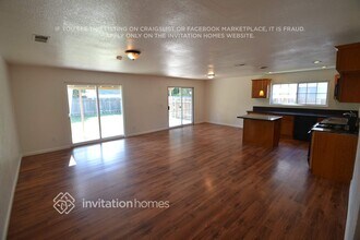 7827 Shrader Cir in Sacramento, CA - Building Photo - Building Photo